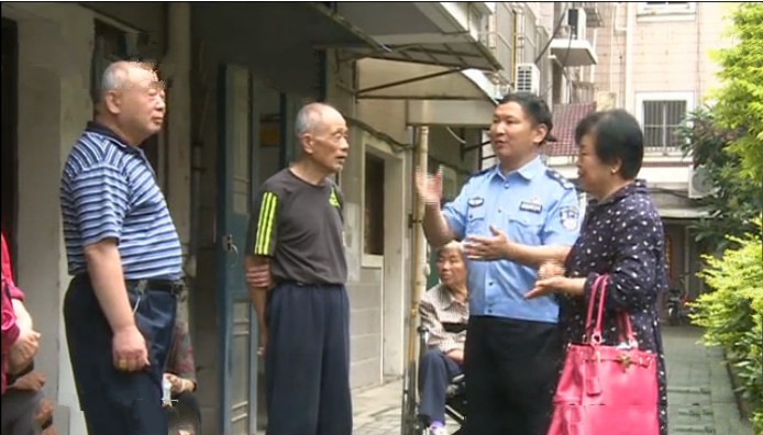如皋市锦绣派出所社区民警心系群众　搏得居民好口碑-雉水网