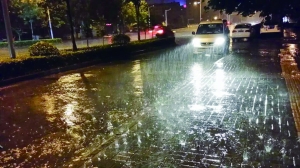 狂风暴雨雷电冰雹来袭 江苏苏中苏北高能预警-雉水网