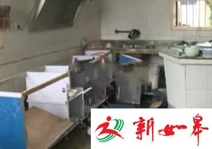 如皋九华发生煤气爆炸1人重伤 玻璃震碎厨具震落现场一片狼藉-雉水网