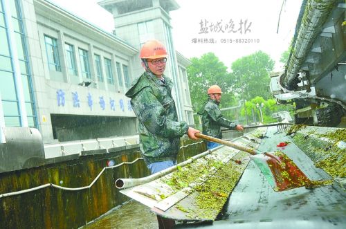 盐城市区闸站开足马力排涝水内河水位得到控制-雉水网