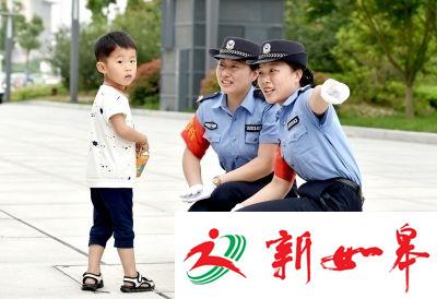 扬州女子治安协管员头顶烈日执勤巡逻-雉水网