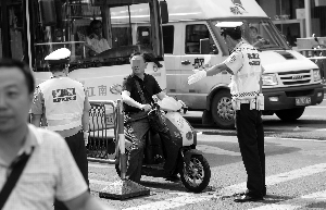 南京重点查处行人、非机动车各类交通违法行为-雉水网