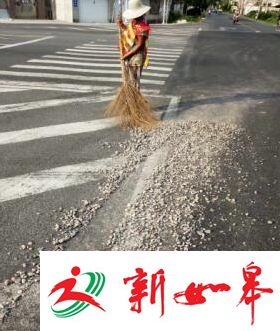 如皋204国道段发生小货车侧翻事故 现场已被清理-雉水网