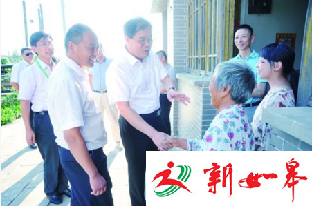 如皋市委书记走访慰问困难户 推进开发区平园池村发展-雉水网