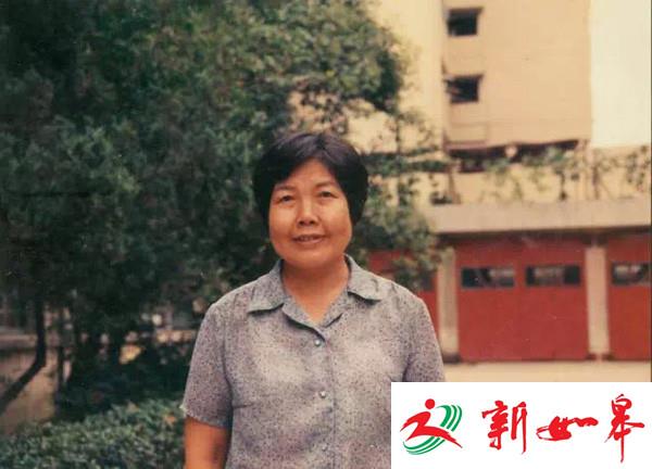 为纪念逝去班主任 南京一高校39名毕业生筹百万设基金-雉水网