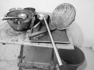 常州溧阳一火锅店被曝用“口水锅底”-雉水网