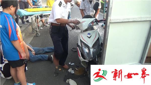 送快递的小伙逆行 电动车主被其撞趴下-雉水网