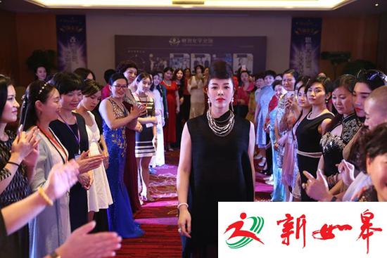 名媛培训班虚与实:两三天花费数万 高喊我是女王-雉水网