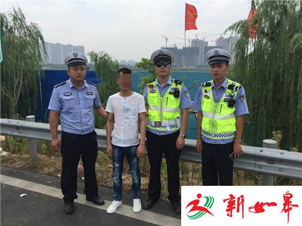 一名司机遇检查试图逃窜 民警一查副驾竟是三逃-雉水网