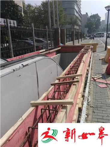 荔枝监督：刚建好的南京地铁口掀顶 和风水有关？-雉水网