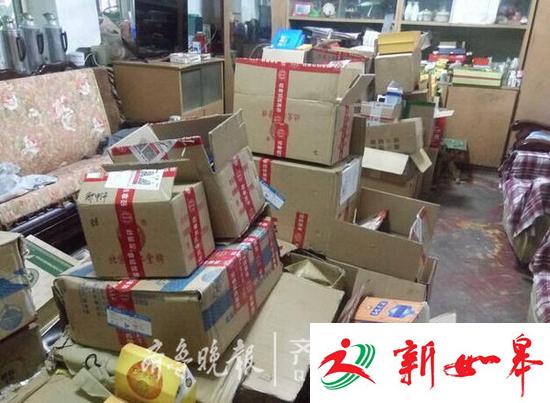 老人轻信电话推销花18万买特效药 堆满30平客厅-雉水网