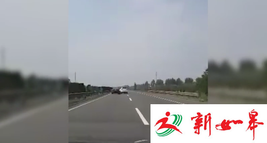 曝山东高速路两车斗气