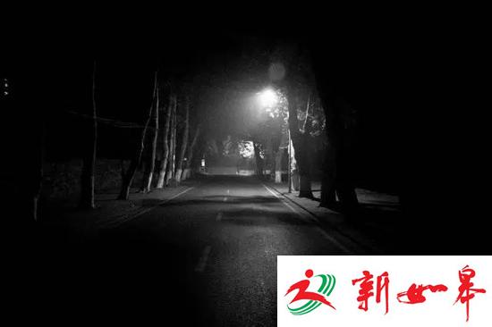 凌晨三点司机被一女子