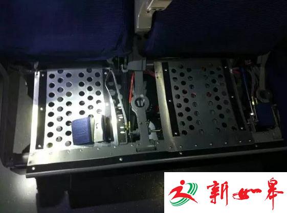 高铁座椅夹住女乘客的手！网友为何对她却一片谴责究竟是怎么回事？-雉水网