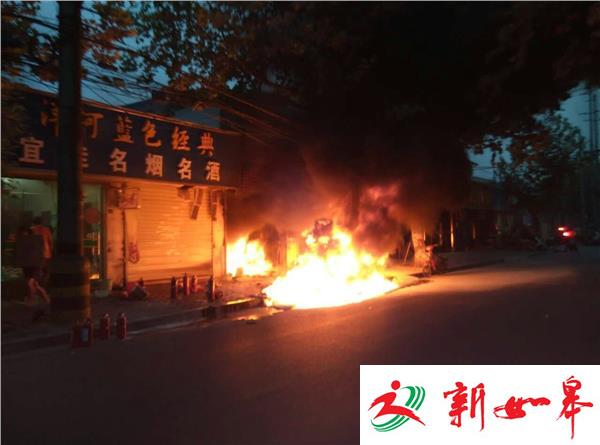 扬州一电瓶车维修店起火，损失严重所幸没有人员受伤-雉水网