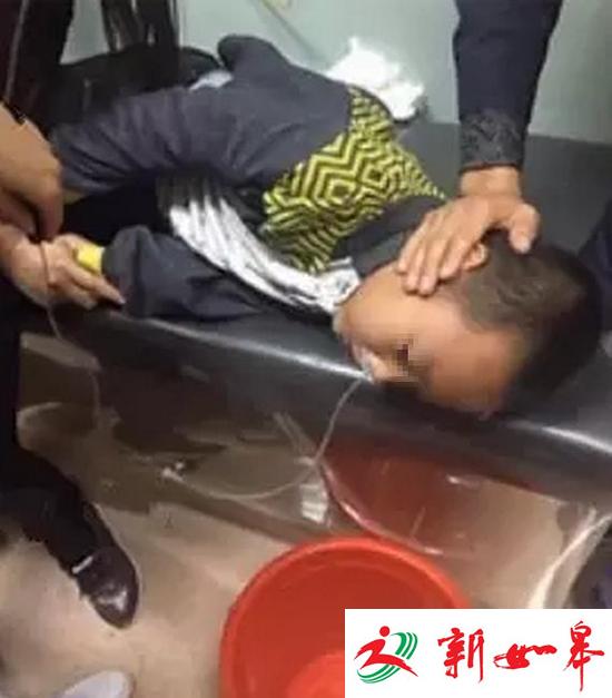 三年级男生被2名五年级女生逼吃铅笔芯 洗胃3小时-雉水网