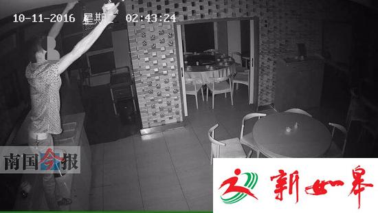 现实版掩耳盗铃:小偷行窃拆走摄像头被拍下-雉水网