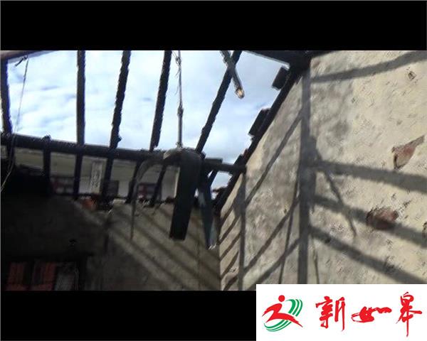 油锅起火 千万不要用水扑灭-雉水网