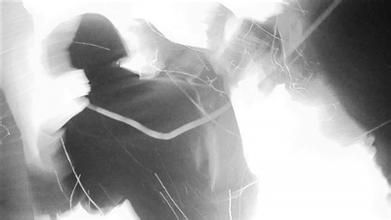 男子与家人赌气将打火机吞进胃 苦熬两月终取出-雉水网