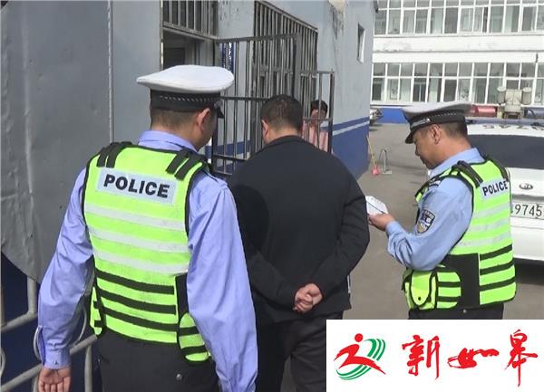 无牌车内查出砍刀、枪支、手拷等违禁品-雉水网