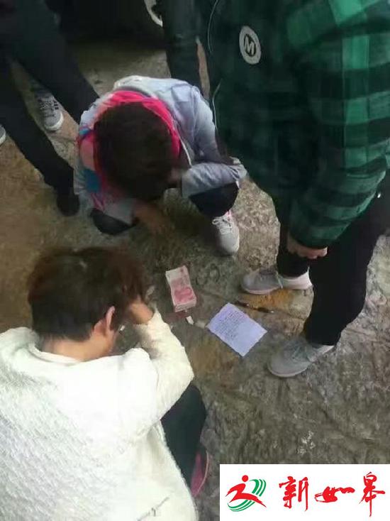 游客丽江逛店盗标价万元玉石 被抓后原价买走-雉水网