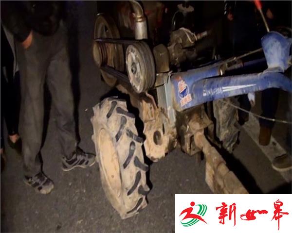疑因避让不及摩托车撞上拖拉机 摩托车手当场身亡-雉水网