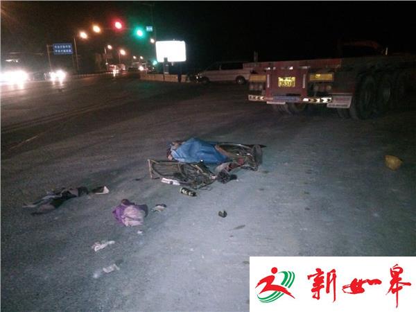 半挂将自行车刮倒，自行车骑手不幸被碾压身亡-雉水网