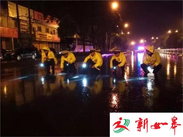 80米长“钉子带 