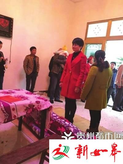 特警放弃婚礼去参加比武 新娘一个人拜堂-雉水网