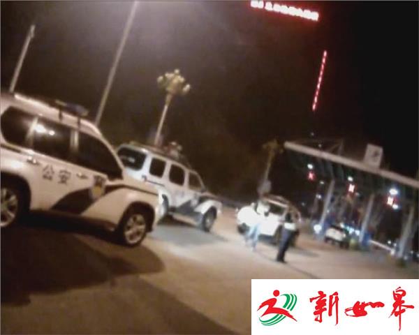 女司机酒驾上高速 出口处遇警察查酒驾被逮-雉水网