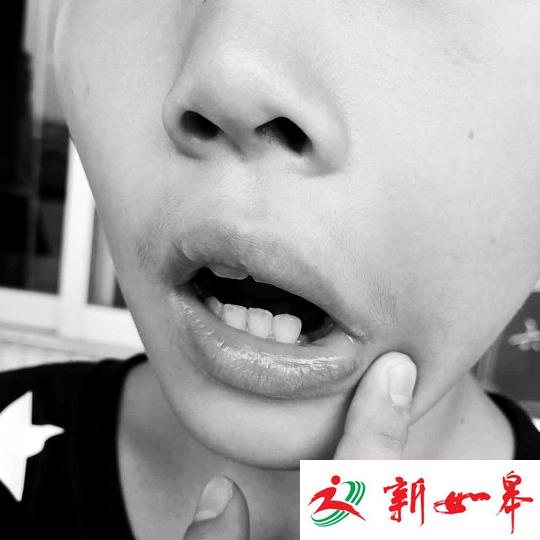 本班学生被殴打 女老师课间冲入教室扇肇事者5耳光-雉水网