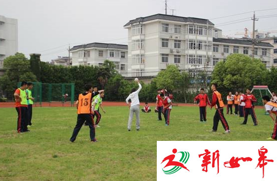 如皋袁桥初中三门球队参加“联盟杯”比赛　获得银牌-雉水网