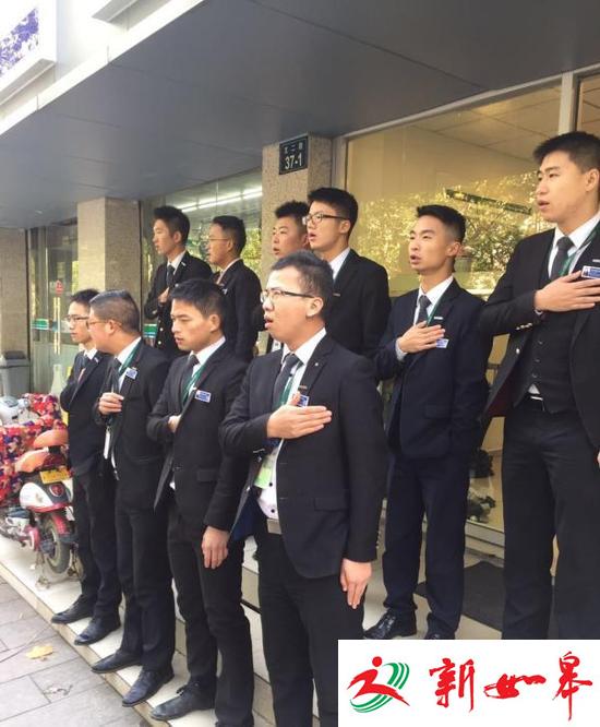 大学生中介的一天:带看9套房无成交 自己也买不起-雉水网