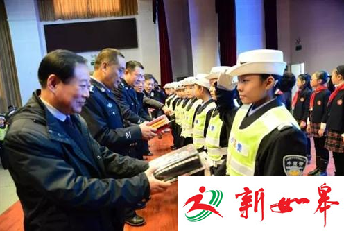 如皋公安局组织开展 “122”交通安全日主题宣传活动-雉水网