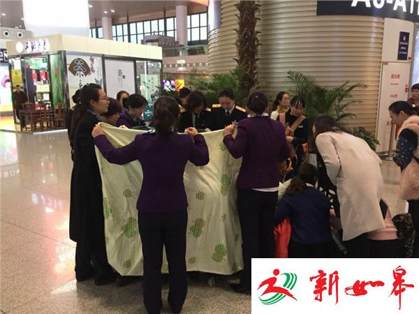 一旅客在南京铁路南站临产 顺利生下一名婴儿-雉水网
