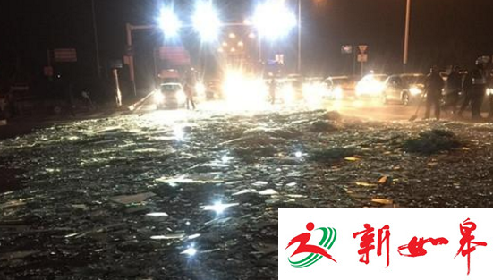 如皋一老汉擅闯红灯引发事故 一货车避让损失十五万-雉水网