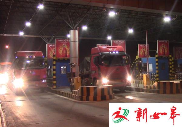 民警讲述无证驾驶案例 不料副驾现场“配合”演绎-雉水网