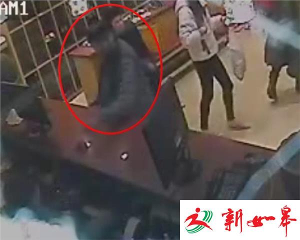 洗浴中心“偷皮衣” 盗贼钟爱“小翻领-雉水网