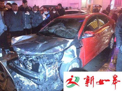 平安夜盐城发生一起汽车自燃事故 两汽车被烧（视频）-雉水网