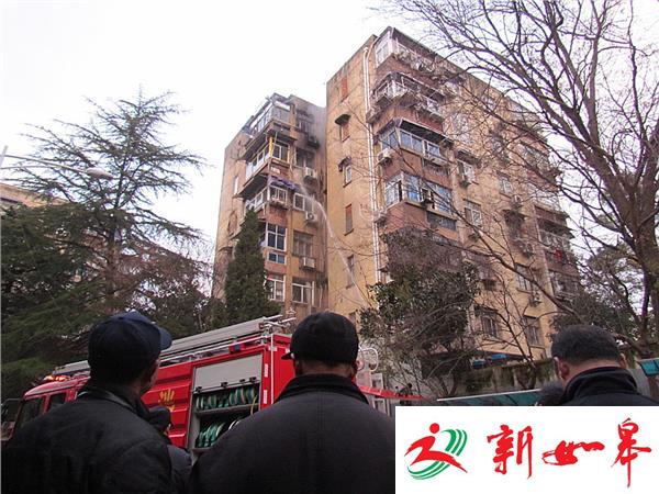 富贵山小区一居民楼发生火灾（视频）-雉水网