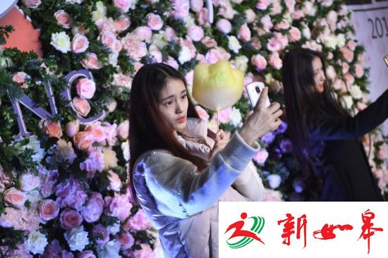 外媒看中国网红经济“旋风”：新规或致行业洗牌-雉水网