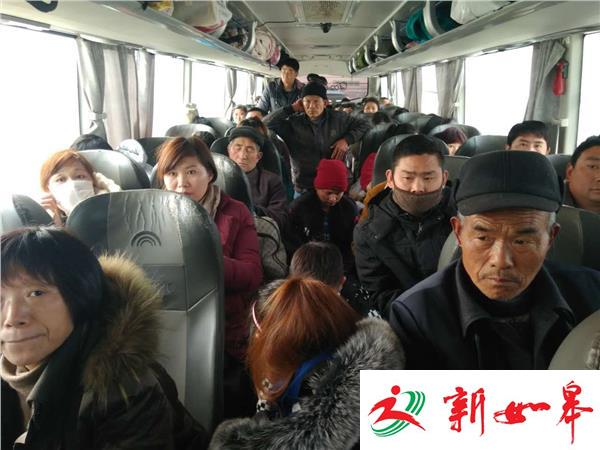 行驶途中加载 大客车超员被查处-雉水网