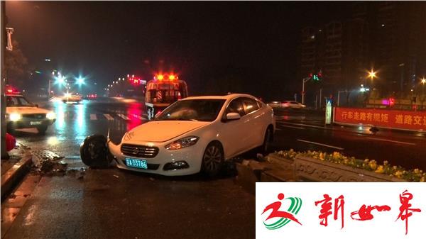 男子酒驾撞绿化带 年关将至警钟长鸣-雉水网