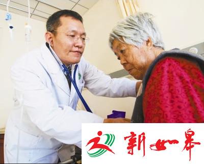 医生韩文宝身患重病坚守岗位：一心救病人 不想留遗憾-雉水网