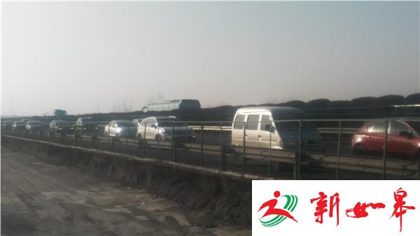 返程车流量大 沪陕高速江都段车多缓行-雉水网