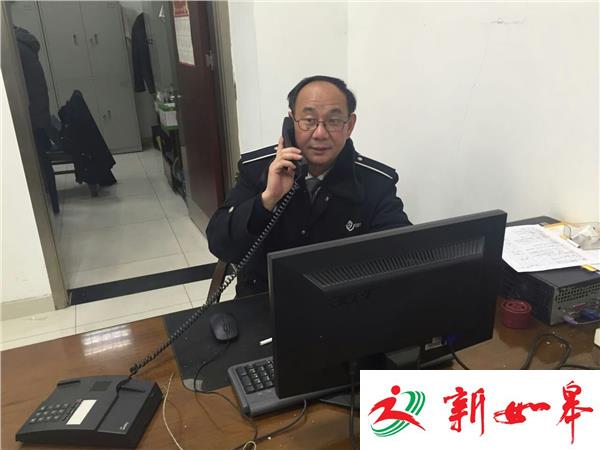 交通职工除夕坚守岗位 确保旅客安全上车-雉水网