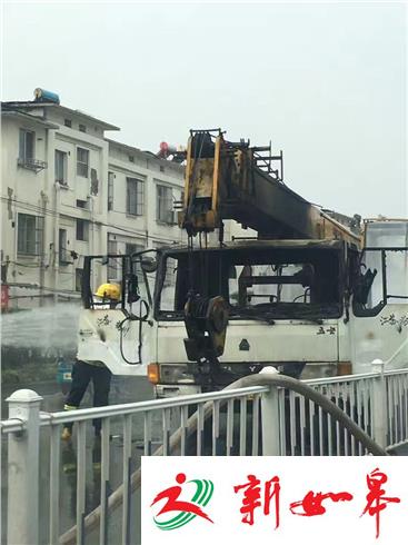 前天电工才维修的线路 今天就短路起火-雉水网