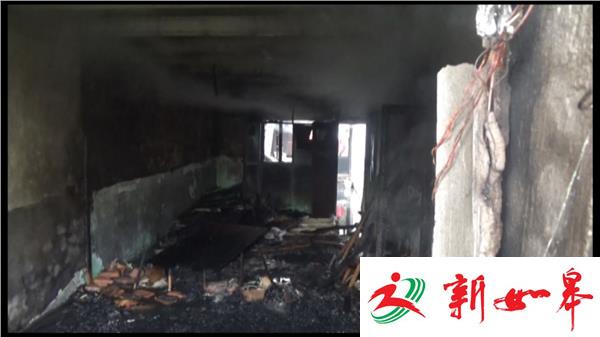 常州一出租房起火 消防员及时救出被困女子-雉水网