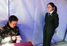 六旬老太状告两子女“求赡养” ——如皋法院假日广场法庭公开审理一起赡养费纠纷-雉水网