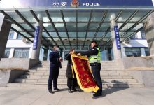 执勤期间遇求助 警车护送暖人心-雉水网